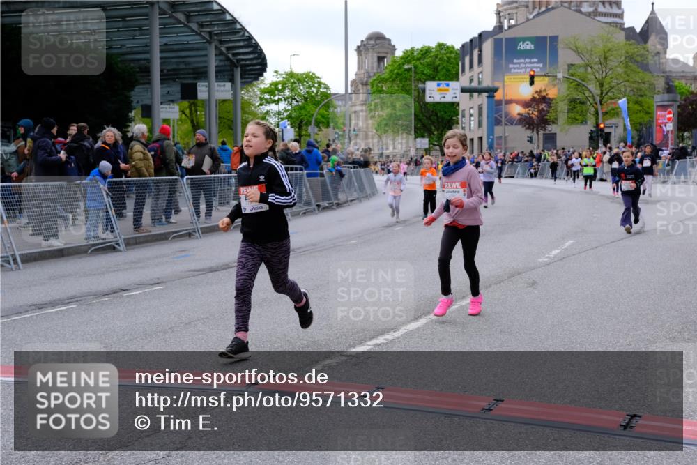 25.04.2026 - Das Zehntel Tim E. http://msf.ph/oto/9571332 25.04.2026 09:06:22 Ziel 1079, 1095, 1375, 1498, 1800, 1806, 3785, 3791, 3877, 3889, 3908, 3953 meine-sportfotos.de
