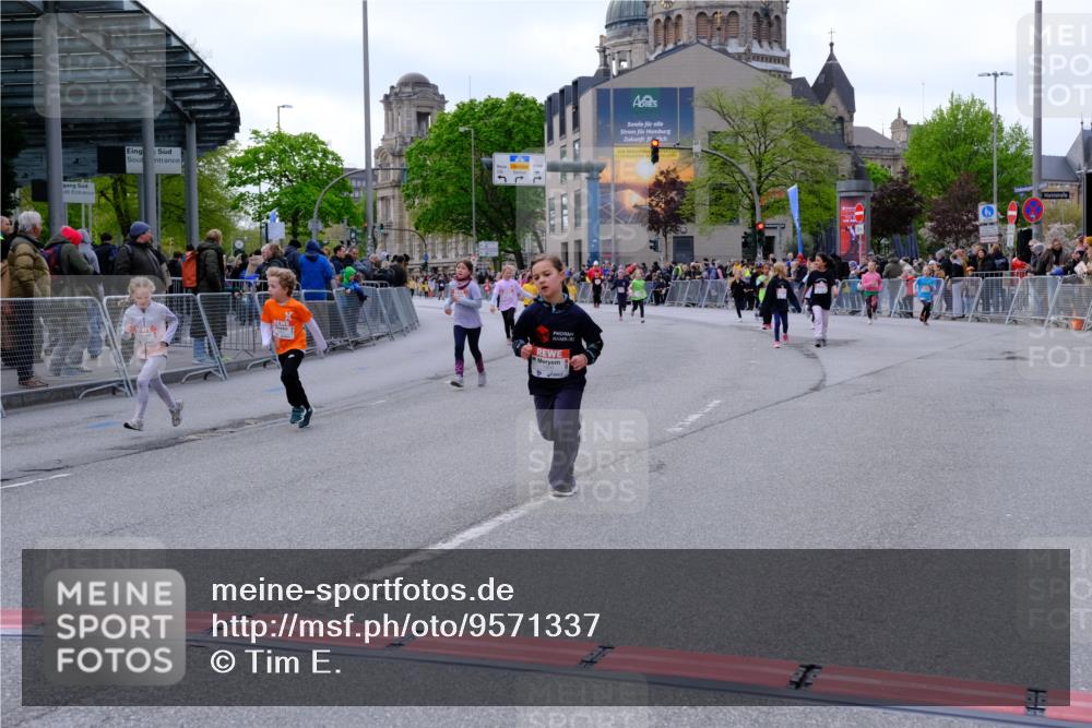 25.04.2026 - Das Zehntel Tim E. http://msf.ph/oto/9571337 25.04.2026 09:06:25 Ziel 1375, 1498, 1800, 1806, 2913, 3785, 3791, 3877, 3889, 3908, 3953 meine-sportfotos.de