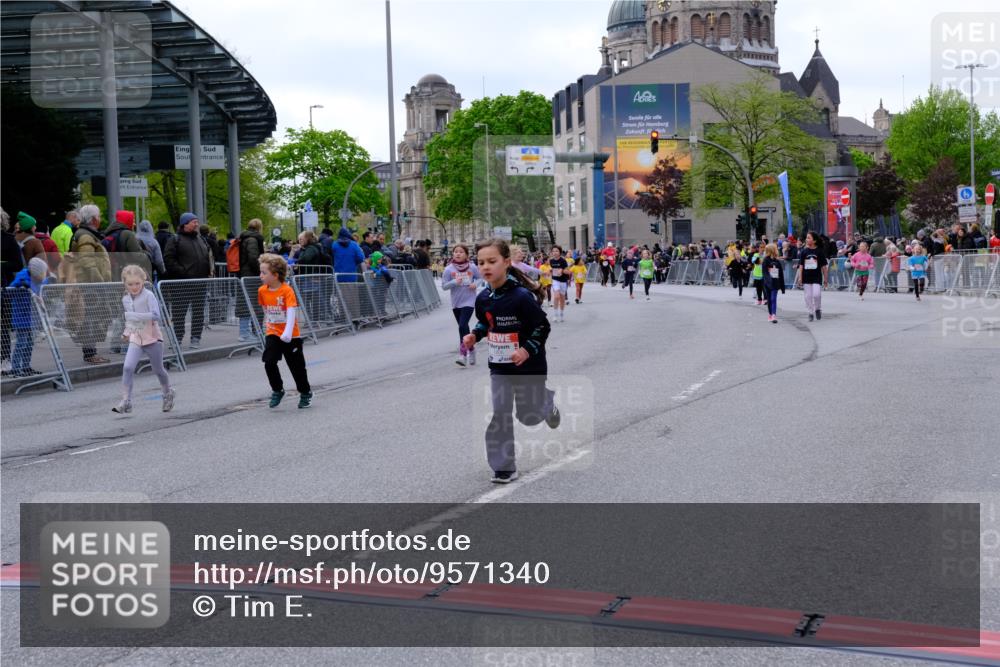 25.04.2026 - Das Zehntel Tim E. http://msf.ph/oto/9571340 25.04.2026 09:06:25 Ziel 1375, 1498, 1800, 1806, 2913, 3785, 3791, 3877, 3889, 3908, 3953 meine-sportfotos.de