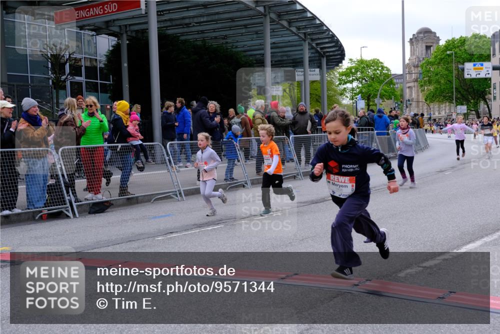 25.04.2026 - Das Zehntel Tim E. http://msf.ph/oto/9571344 25.04.2026 09:06:26 Ziel 1375, 1498, 1800, 1806, 2913, 3785, 3791, 3877, 3889, 3908, 3953 meine-sportfotos.de