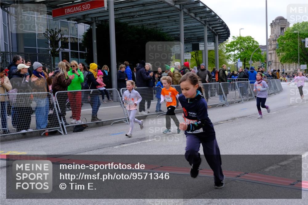 25.04.2026 - Das Zehntel Tim E. http://msf.ph/oto/9571346 25.04.2026 09:06:26 Ziel 1375, 1498, 1800, 1806, 2913, 3785, 3791, 3877, 3889, 3908, 3953 meine-sportfotos.de