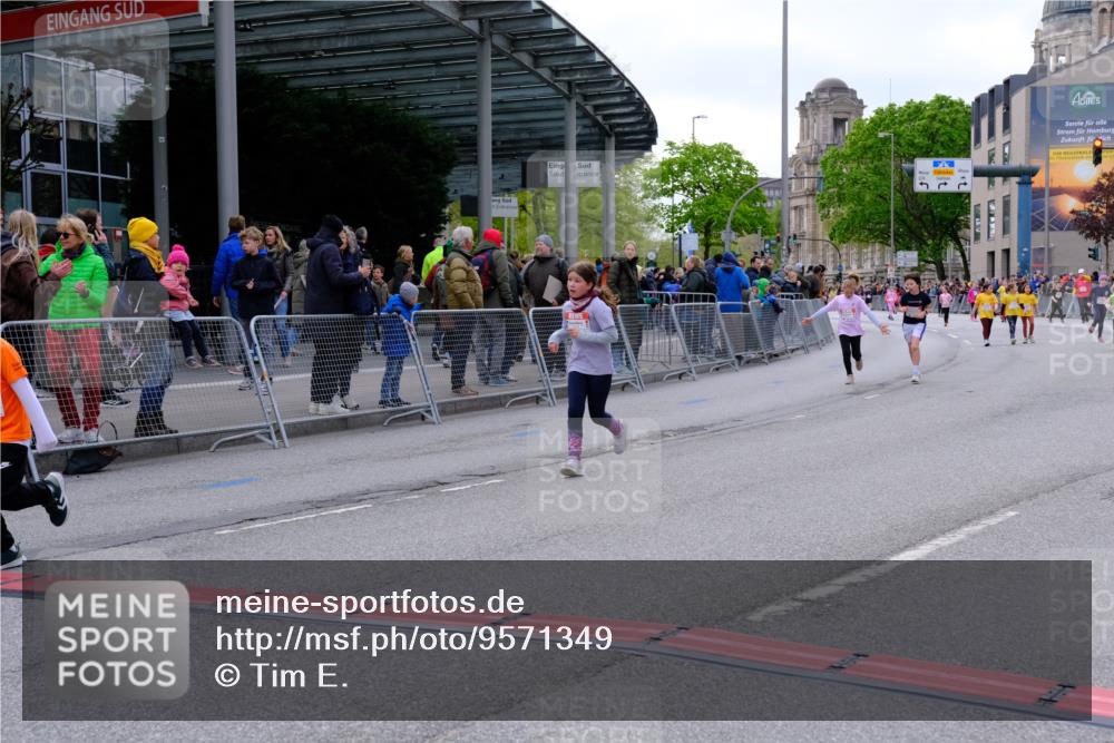 25.04.2026 - Das Zehntel Tim E. http://msf.ph/oto/9571349 25.04.2026 09:06:27 Ziel 1375, 1498, 1806, 2913, 3785, 3791, 3889, 3908 meine-sportfotos.de