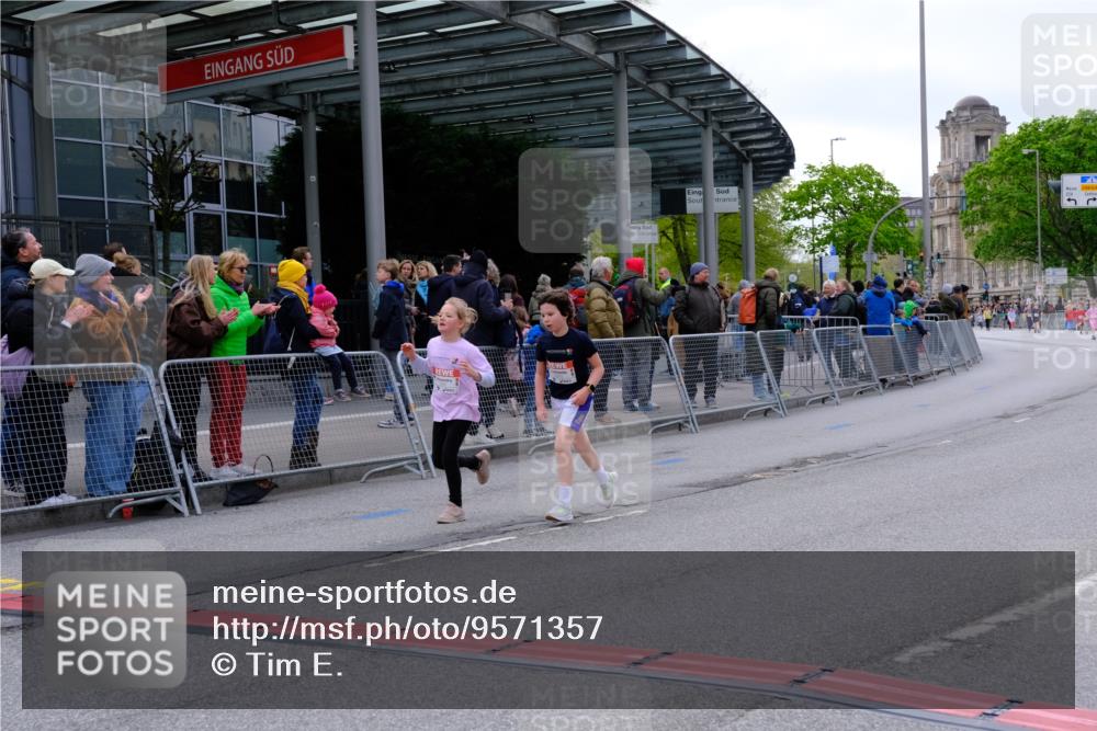 25.04.2026 - Das Zehntel Tim E. http://msf.ph/oto/9571357 25.04.2026 09:06:32 Ziel 1243, 1245, 1258, 1806, 2272, 2287, 2913, 3889, 3908 meine-sportfotos.de