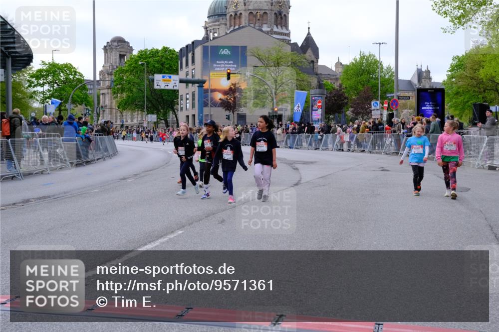 25.04.2026 - Das Zehntel Tim E. http://msf.ph/oto/9571361 25.04.2026 09:06:34 Ziel 1077, 1087, 1243, 1245, 1258, 1272, 1347, 2272, 2287, 2913, 3761, 3775, 3889, 3908 meine-sportfotos.de