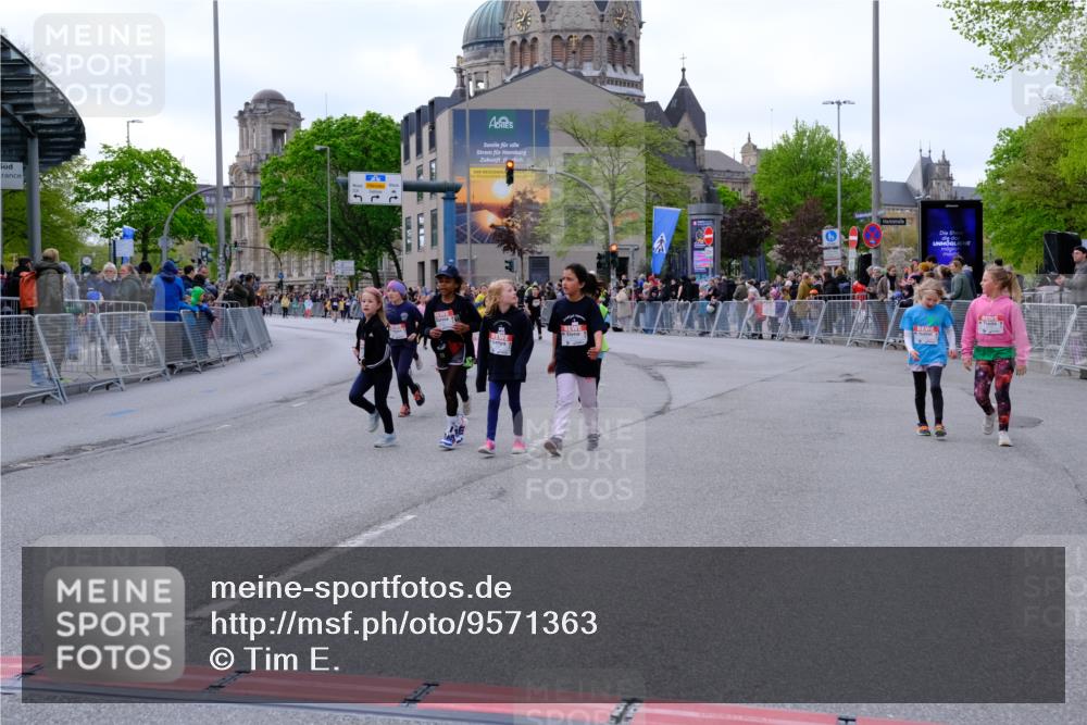 25.04.2026 - Das Zehntel Tim E. http://msf.ph/oto/9571363 25.04.2026 09:06:34 Ziel 1077, 1087, 1243, 1245, 1258, 1272, 1347, 2272, 2287, 2913, 3761, 3775, 3889, 3908 meine-sportfotos.de