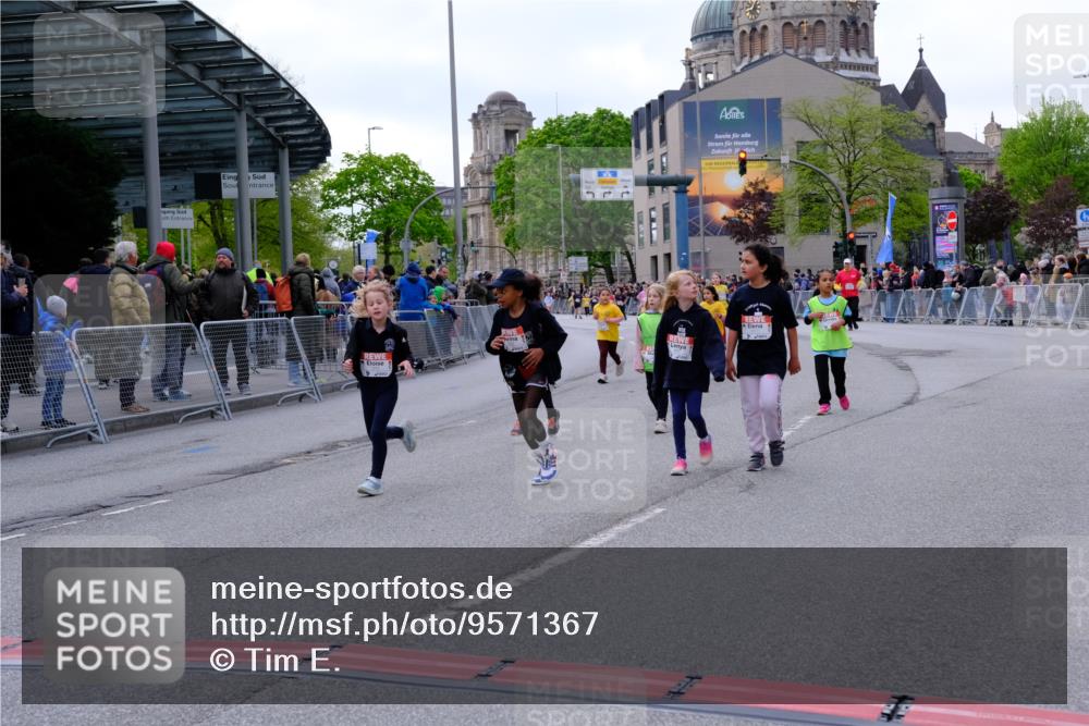25.04.2026 - Das Zehntel Tim E. http://msf.ph/oto/9571367 25.04.2026 09:06:35 Ziel 1077, 1087, 1243, 1245, 1258, 1272, 1347, 2272, 2287, 2757, 2913, 3761, 3775 meine-sportfotos.de