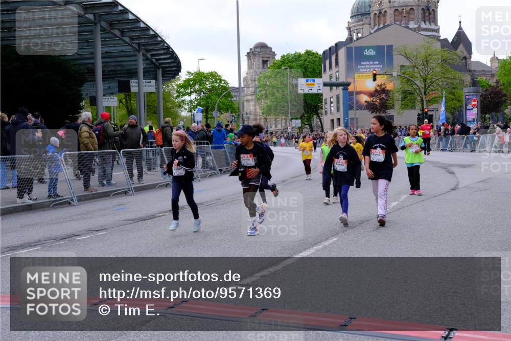 25.04.2026 - Das Zehntel Tim E. http://msf.ph/oto/9571369 25.04.2026 09:06:35 Ziel 1077, 1087, 1243, 1245, 1258, 1272, 1347, 2272, 2287, 2757, 2913, 3761, 3775 meine-sportfotos.de