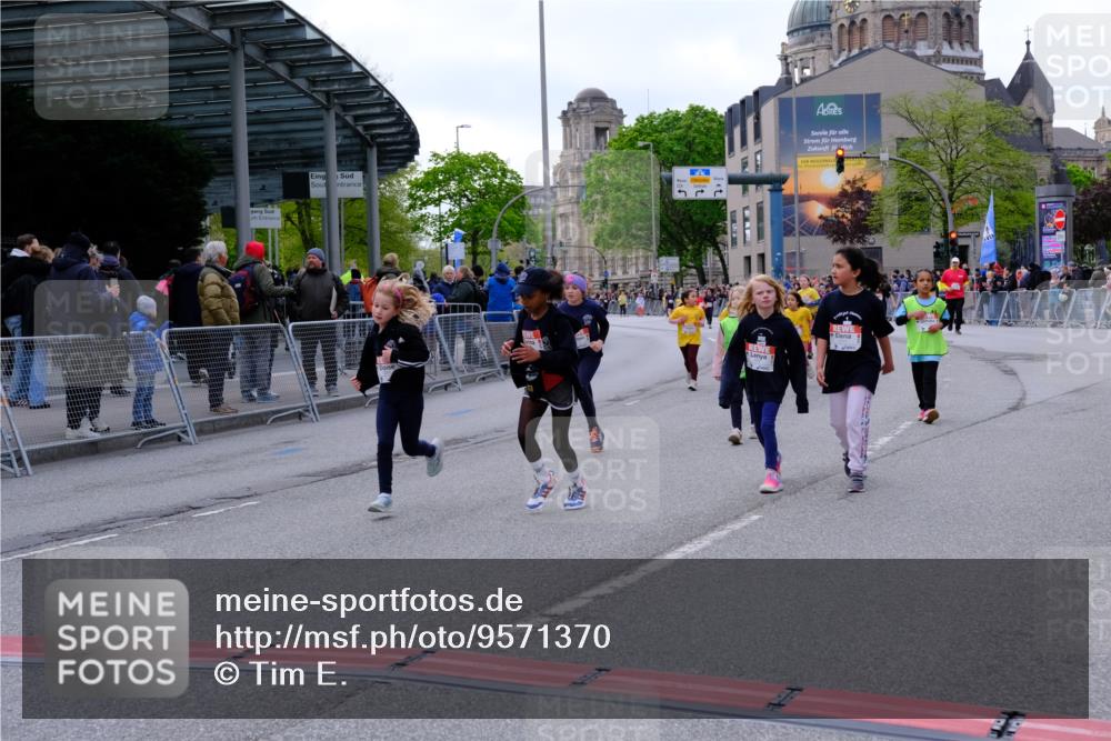 25.04.2026 - Das Zehntel Tim E. http://msf.ph/oto/9571370 25.04.2026 09:06:35 Ziel 1077, 1087, 1243, 1245, 1258, 1272, 1347, 2272, 2287, 2757, 2913, 3761, 3775 meine-sportfotos.de