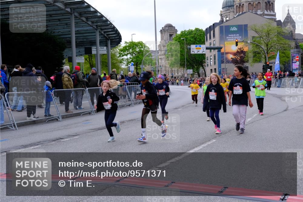 25.04.2026 - Das Zehntel Tim E. http://msf.ph/oto/9571371 25.04.2026 09:06:35 Ziel 1077, 1087, 1243, 1245, 1258, 1272, 1347, 2272, 2287, 2757, 2913, 3761, 3775 meine-sportfotos.de