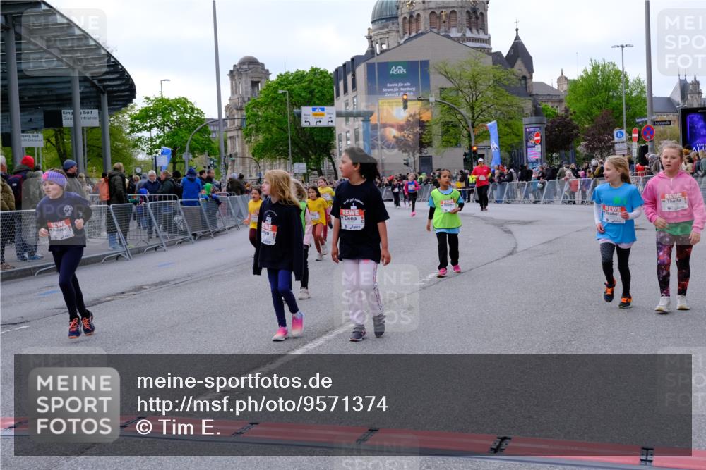 25.04.2026 - Das Zehntel Tim E. http://msf.ph/oto/9571374 25.04.2026 09:06:37 Ziel 1077, 1087, 1243, 1245, 1258, 1272, 1347, 1954, 1976, 1977, 2272, 2287, 2757, 3129, 3761, 3775 meine-sportfotos.de