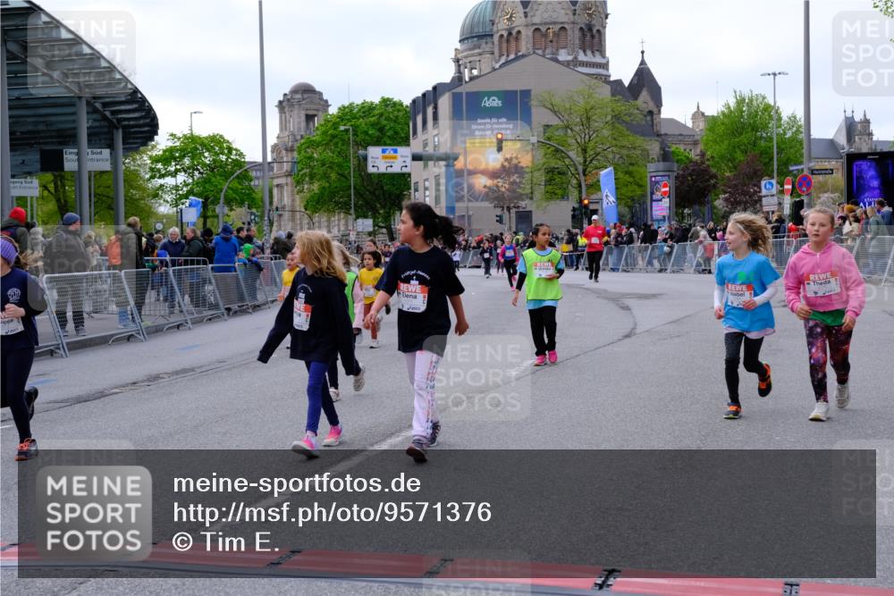 25.04.2026 - Das Zehntel Tim E. http://msf.ph/oto/9571376 25.04.2026 09:06:37 Ziel 1077, 1087, 1243, 1245, 1258, 1272, 1347, 1954, 1976, 1977, 2272, 2287, 2757, 3129, 3761, 3775 meine-sportfotos.de