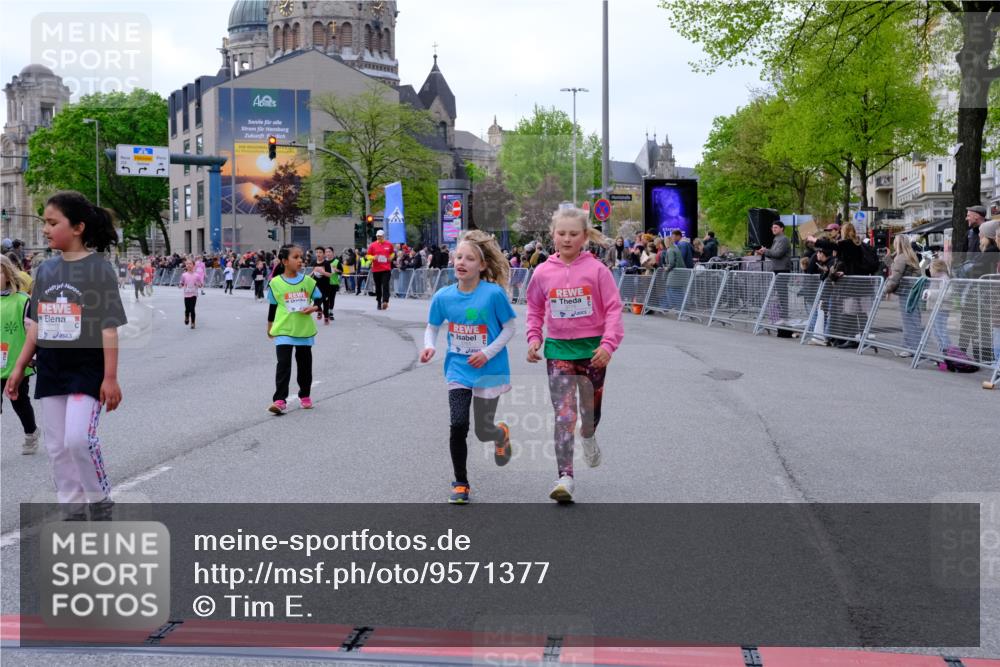 25.04.2026 - Das Zehntel Tim E. http://msf.ph/oto/9571377 25.04.2026 09:06:37 Ziel 1077, 1087, 1243, 1245, 1258, 1272, 1347, 1954, 1976, 1977, 2272, 2287, 2757, 3129, 3761, 3775 meine-sportfotos.de