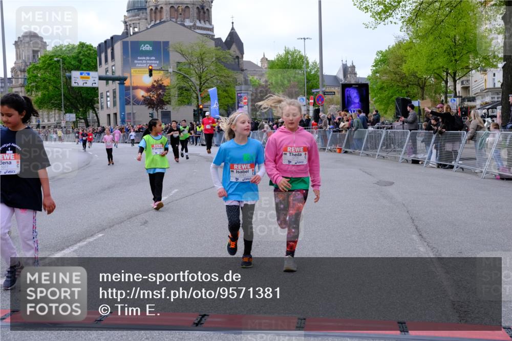 25.04.2026 - Das Zehntel Tim E. http://msf.ph/oto/9571381 25.04.2026 09:06:38 Ziel 1077, 1087, 1243, 1245, 1258, 1272, 1347, 1954, 1976, 1977, 2272, 2287, 2757, 3129, 3761, 3775 meine-sportfotos.de