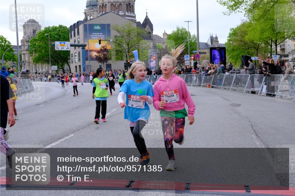 25.04.2026 - Das Zehntel Tim E. http://msf.ph/oto/9571385 25.04.2026 09:06:38 Ziel 1077, 1087, 1243, 1245, 1258, 1272, 1347, 1954, 1976, 1977, 2272, 2287, 2757, 3129, 3761, 3775 meine-sportfotos.de