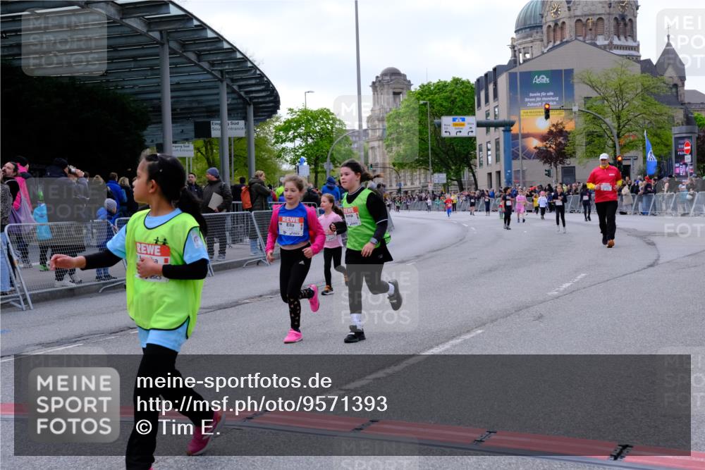 25.04.2026 - Das Zehntel Tim E. http://msf.ph/oto/9571393 25.04.2026 09:06:43 Ziel 1077, 1087, 1243, 1245, 1272, 1347, 1403, 1413, 1442, 1954, 1976, 1977, 2757, 3129, 3761, 3775, 3910 meine-sportfotos.de