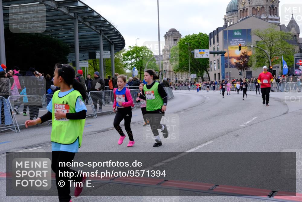 25.04.2026 - Das Zehntel Tim E. http://msf.ph/oto/9571394 25.04.2026 09:06:43 Ziel 1077, 1087, 1243, 1245, 1272, 1347, 1403, 1413, 1442, 1954, 1976, 1977, 2757, 3129, 3761, 3775, 3910 meine-sportfotos.de