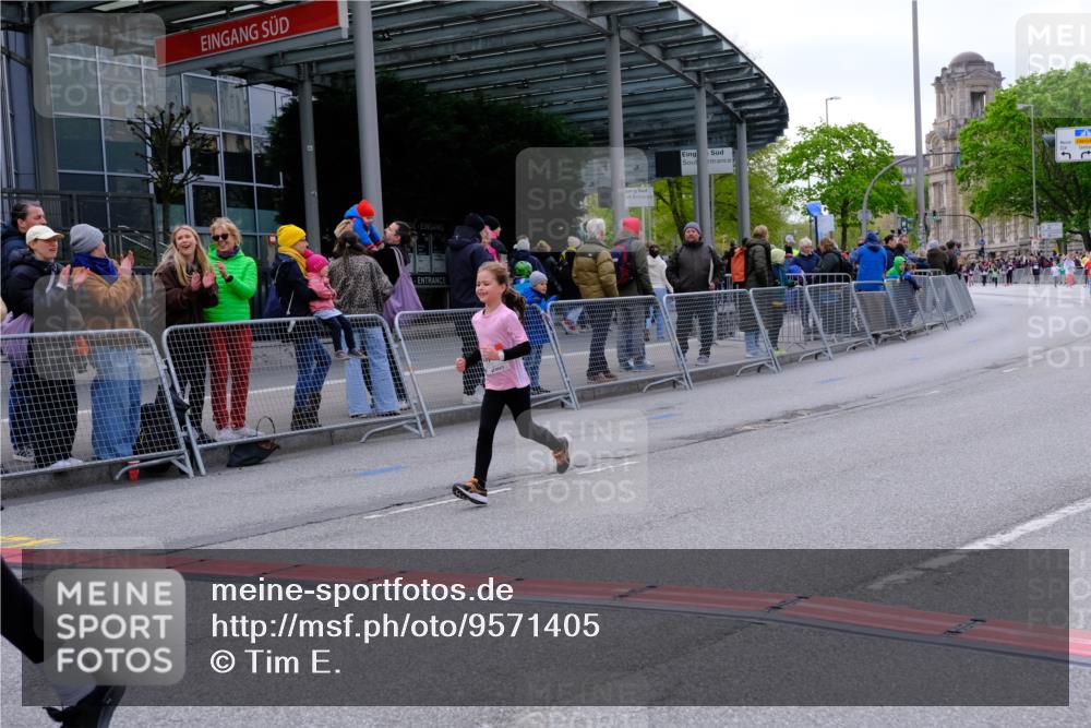 25.04.2026 - Das Zehntel Tim E. http://msf.ph/oto/9571405 25.04.2026 09:06:45 Ziel 1077, 1087, 1272, 1347, 1403, 1413, 1442, 1954, 1976, 1977, 2757, 3129, 3761, 3775, 3910 meine-sportfotos.de