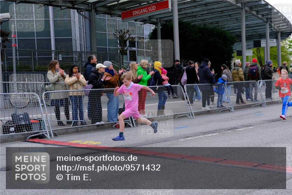 25.04.2026 - Das Zehntel Tim E. http://msf.ph/oto/9571432 25.04.2026 09:06:58 Ziel 1236, 2206, 2558, 2567, 2573, 3008, 3684 meine-sportfotos.de