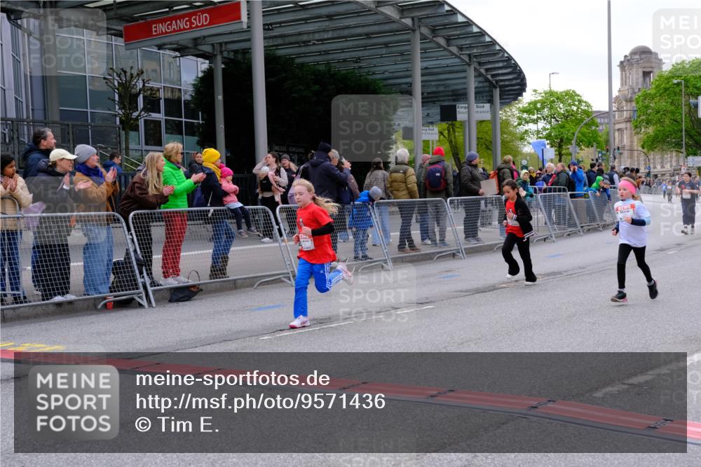 25.04.2026 - Das Zehntel Tim E. http://msf.ph/oto/9571436 25.04.2026 09:06:59 Ziel 2191, 2206, 2558, 2567, 2573, 3008, 3684 meine-sportfotos.de