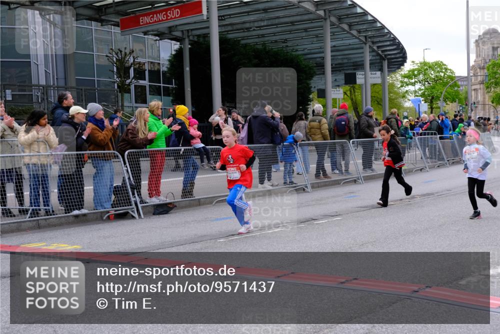 25.04.2026 - Das Zehntel Tim E. http://msf.ph/oto/9571437 25.04.2026 09:06:59 Ziel 2191, 2206, 2558, 2567, 2573, 3008, 3684 meine-sportfotos.de