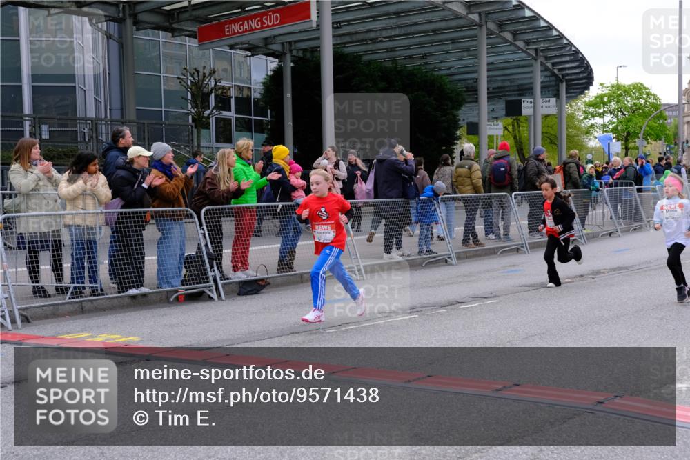 25.04.2026 - Das Zehntel Tim E. http://msf.ph/oto/9571438 25.04.2026 09:07:00 Ziel 2191, 2206, 2558, 2567, 2573, 3008, 3684 meine-sportfotos.de