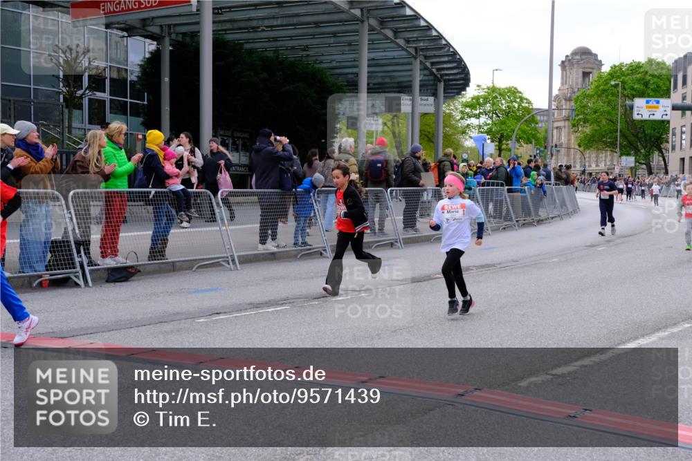 25.04.2026 - Das Zehntel Tim E. http://msf.ph/oto/9571439 25.04.2026 09:07:00 Ziel 2191, 2206, 2558, 2567, 2573, 3008, 3684 meine-sportfotos.de