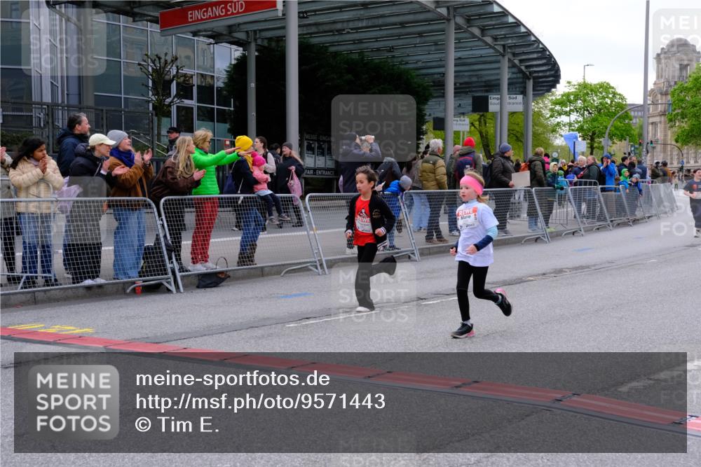 25.04.2026 - Das Zehntel Tim E. http://msf.ph/oto/9571443 25.04.2026 09:07:01 Ziel 2191, 2206, 2558, 2567, 2573, 3006, 3008, 3033, 3684 meine-sportfotos.de