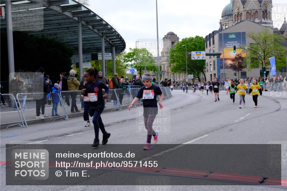 25.04.2026 - Das Zehntel Tim E. http://msf.ph/oto/9571455 25.04.2026 09:07:06 Ziel 1862, 1984, 2191, 2206, 2558, 2567, 2573, 3006, 3033, 3287, 3684 meine-sportfotos.de