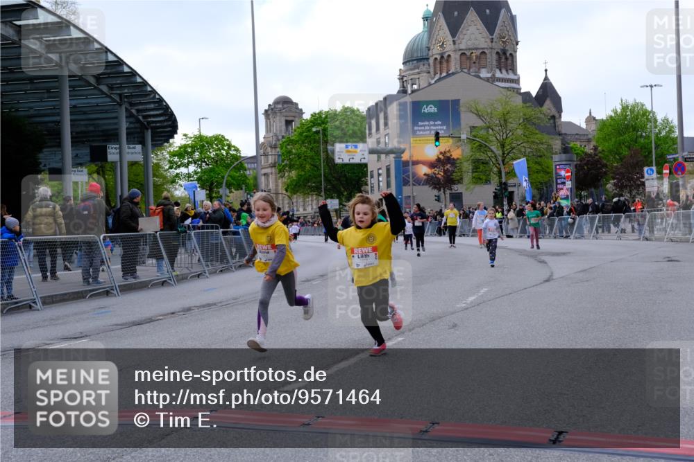 25.04.2026 - Das Zehntel Tim E. http://msf.ph/oto/9571464 25.04.2026 09:07:11 Ziel 1489, 1862, 1978, 1984, 2191, 2415, 3006, 3033, 3287 meine-sportfotos.de