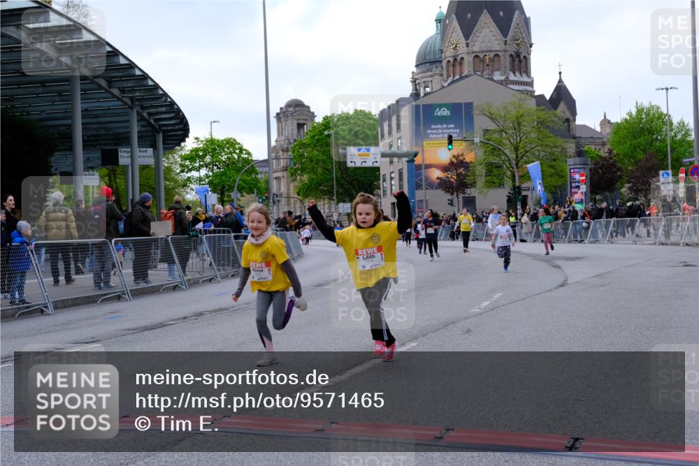 25.04.2026 - Das Zehntel Tim E. http://msf.ph/oto/9571465 25.04.2026 09:07:11 Ziel 1489, 1862, 1978, 1984, 2191, 2415, 3006, 3033, 3287 meine-sportfotos.de