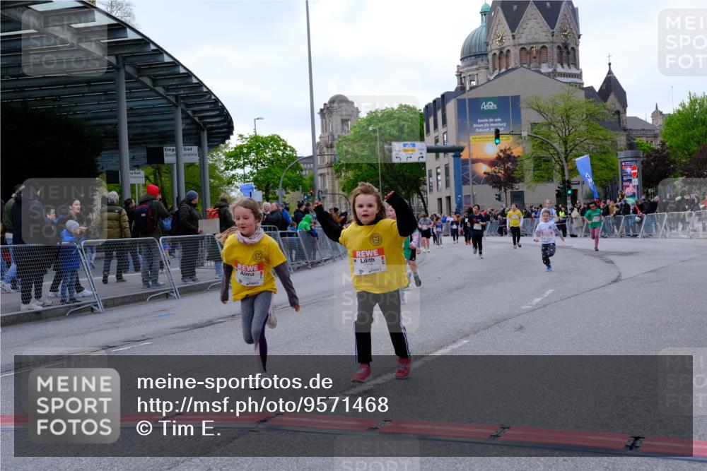 25.04.2026 - Das Zehntel Tim E. http://msf.ph/oto/9571468 25.04.2026 09:07:11 Ziel 1489, 1862, 1978, 1984, 2191, 2415, 3006, 3033, 3287 meine-sportfotos.de