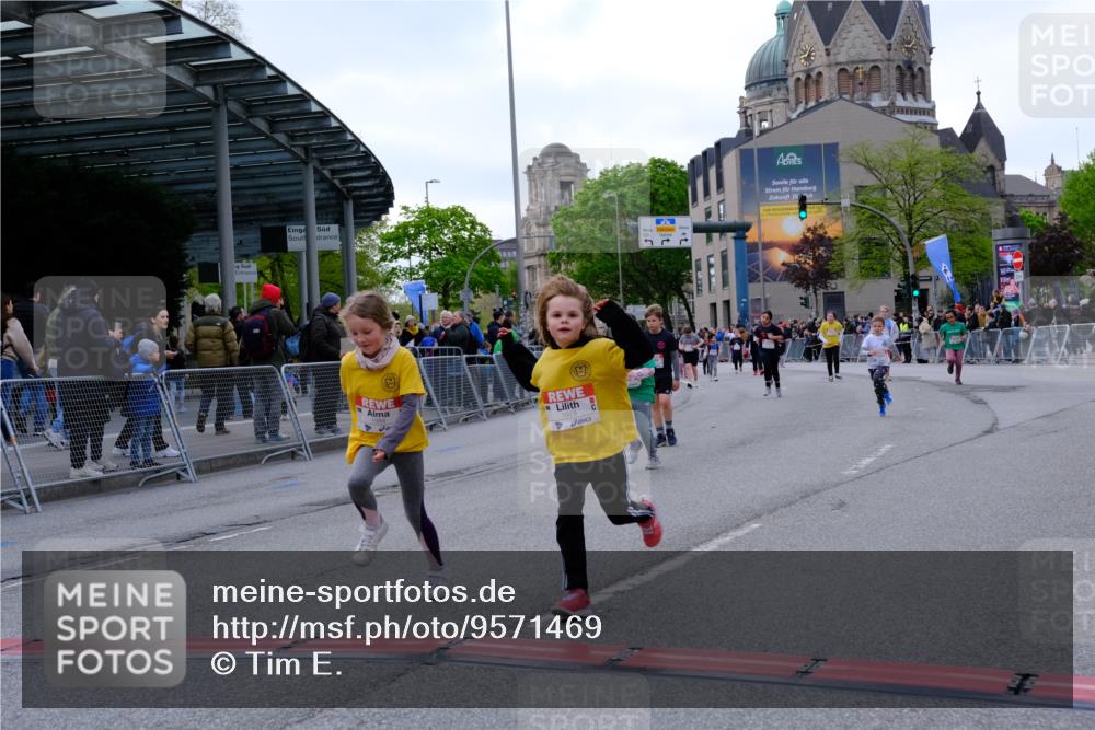 25.04.2026 - Das Zehntel Tim E. http://msf.ph/oto/9571469 25.04.2026 09:07:11 Ziel 1489, 1862, 1978, 1984, 2191, 2415, 3006, 3033, 3287 meine-sportfotos.de