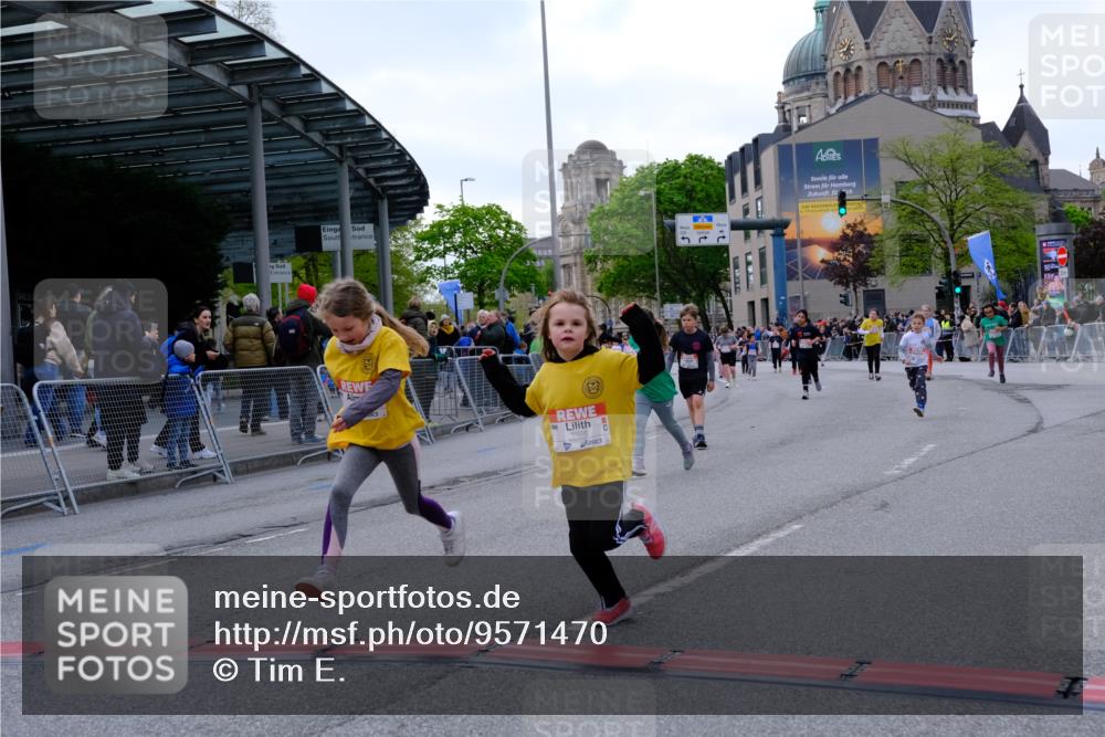 25.04.2026 - Das Zehntel Tim E. http://msf.ph/oto/9571470 25.04.2026 09:07:12 Ziel 1489, 1862, 1978, 1984, 2415, 3006, 3033, 3287 meine-sportfotos.de