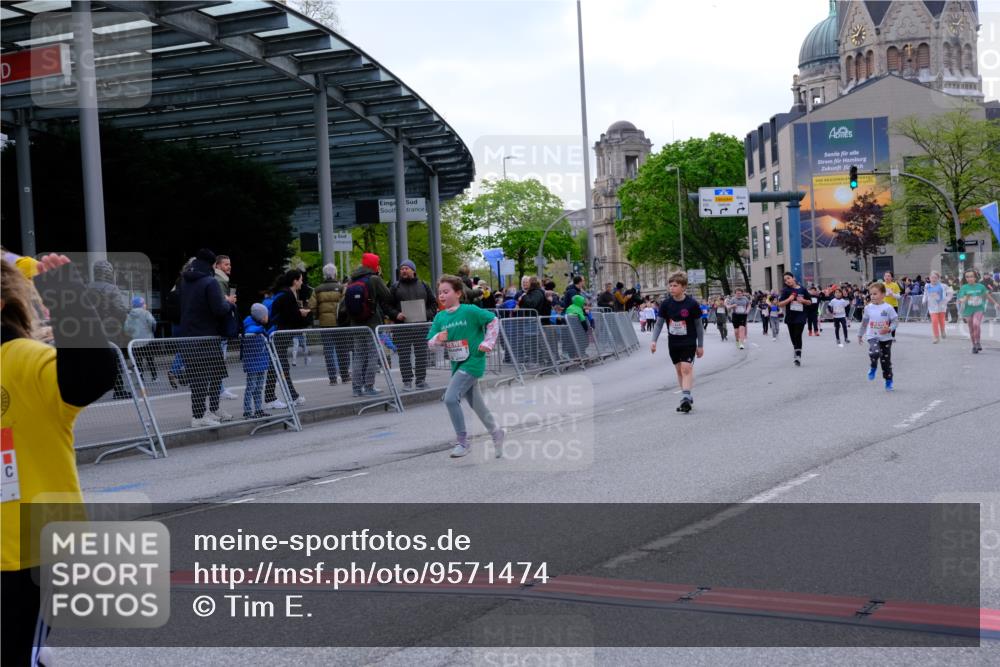 25.04.2026 - Das Zehntel Tim E. http://msf.ph/oto/9571474 25.04.2026 09:07:12 Ziel 1489, 1862, 1978, 1984, 2415, 3006, 3033, 3287 meine-sportfotos.de