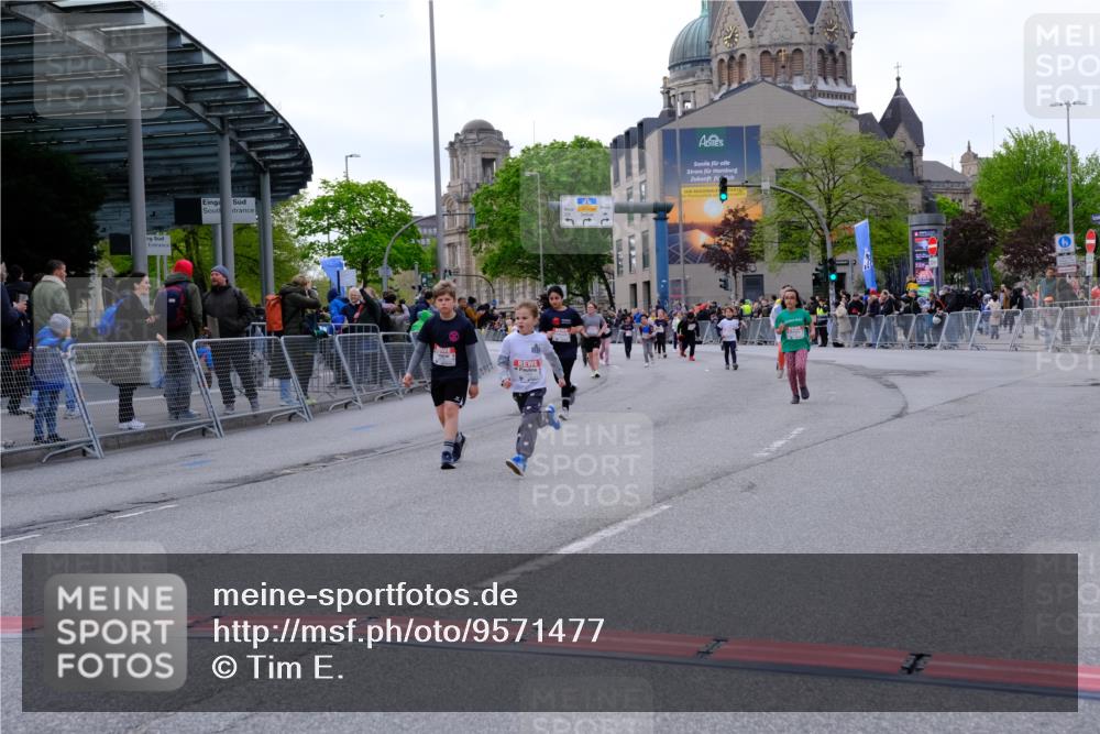 25.04.2026 - Das Zehntel Tim E. http://msf.ph/oto/9571477 25.04.2026 09:07:14 Ziel 1489, 1855, 1862, 1978, 1984, 2390, 2415, 3009, 3287 meine-sportfotos.de