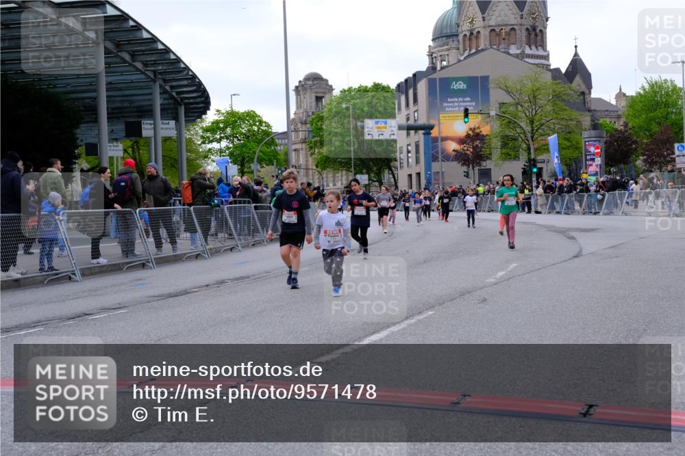 25.04.2026 - Das Zehntel Tim E. http://msf.ph/oto/9571478 25.04.2026 09:07:14 Ziel 1489, 1855, 1862, 1978, 1984, 2390, 2415, 3009, 3287 meine-sportfotos.de