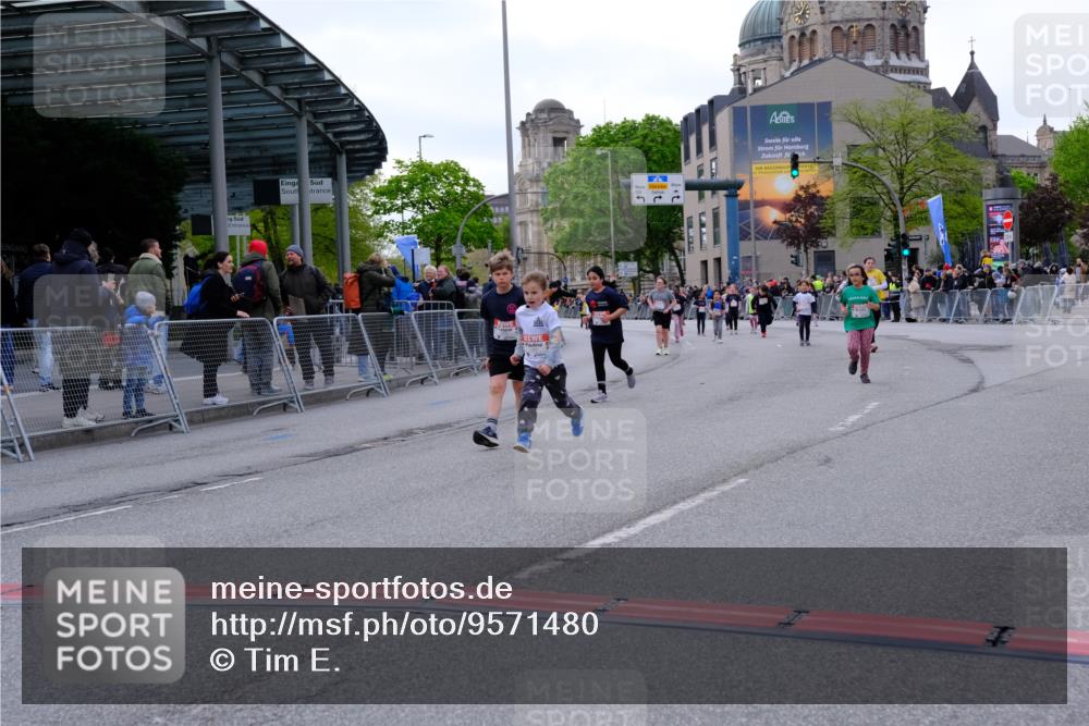25.04.2026 - Das Zehntel Tim E. http://msf.ph/oto/9571480 25.04.2026 09:07:14 Ziel 1489, 1855, 1862, 1978, 1984, 2390, 2415, 3009, 3287 meine-sportfotos.de
