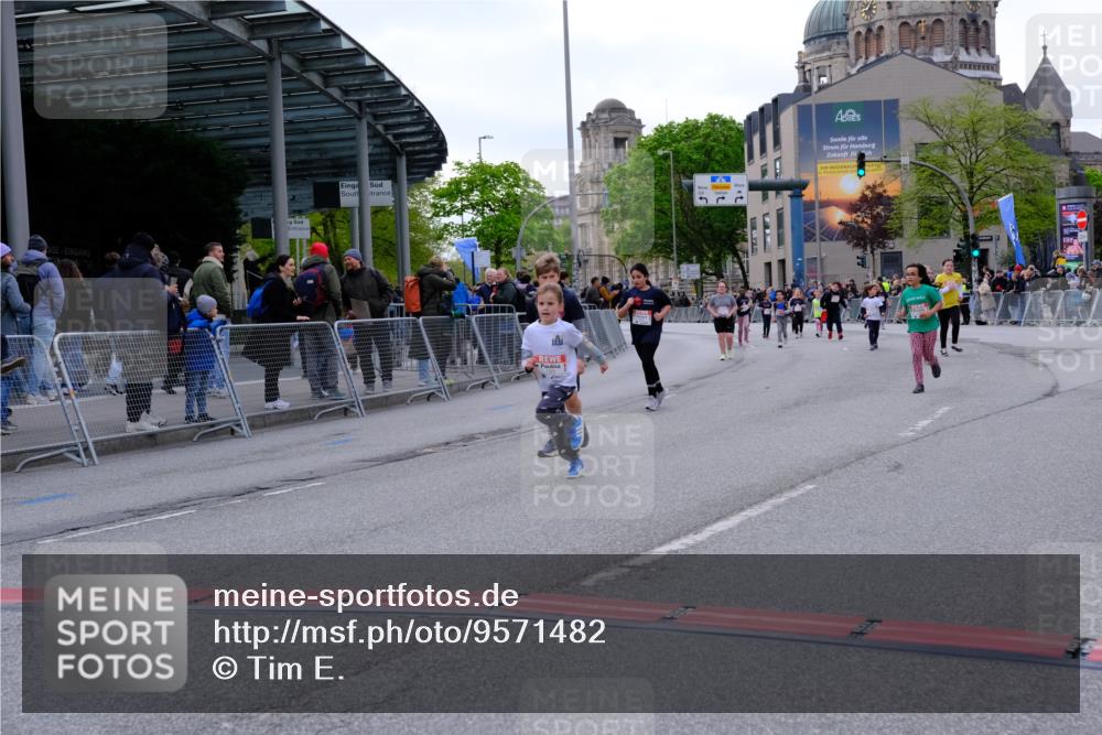 25.04.2026 - Das Zehntel Tim E. http://msf.ph/oto/9571482 25.04.2026 09:07:15 Ziel 1489, 1855, 1862, 1978, 1984, 2390, 2415, 3009, 3287 meine-sportfotos.de