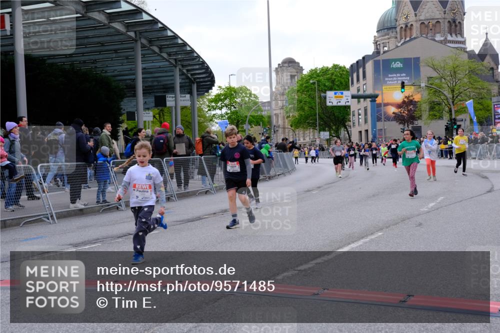 25.04.2026 - Das Zehntel Tim E. http://msf.ph/oto/9571485 25.04.2026 09:07:16 Ziel 1489, 1855, 1978, 1984, 2390, 2415, 2577, 3009, 3287 meine-sportfotos.de