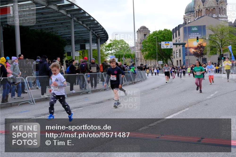 25.04.2026 - Das Zehntel Tim E. http://msf.ph/oto/9571487 25.04.2026 09:07:16 Ziel 1489, 1855, 1978, 1984, 2390, 2415, 2577, 3009, 3287 meine-sportfotos.de