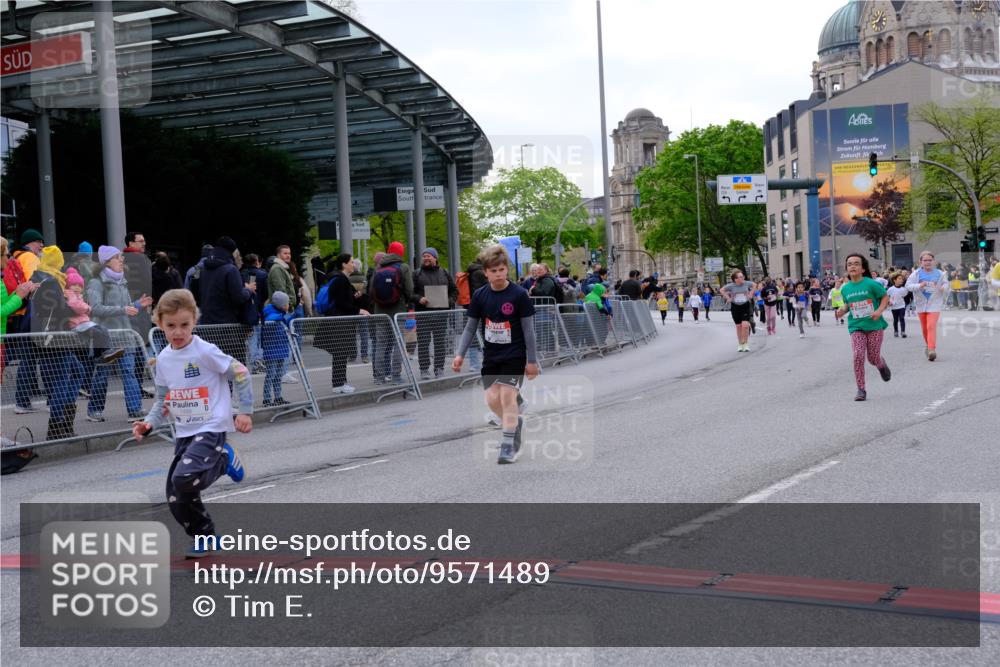 25.04.2026 - Das Zehntel Tim E. http://msf.ph/oto/9571489 25.04.2026 09:07:16 Ziel 1489, 1855, 1978, 1984, 2390, 2415, 2577, 3009, 3287 meine-sportfotos.de