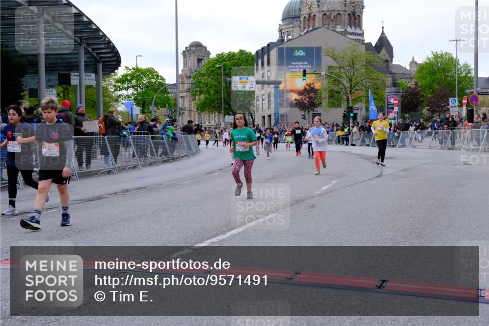 25.04.2026 - Das Zehntel Tim E. http://msf.ph/oto/9571491 25.04.2026 09:07:17 Ziel 1489, 1855, 1978, 1984, 2390, 2415, 2577, 3009, 3287 meine-sportfotos.de