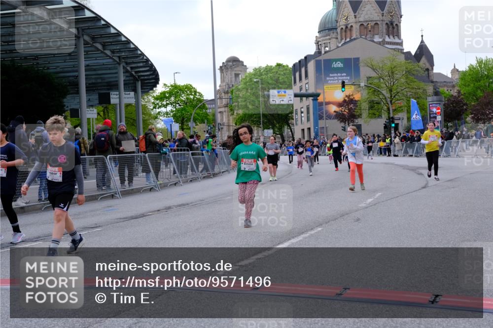 25.04.2026 - Das Zehntel Tim E. http://msf.ph/oto/9571496 25.04.2026 09:07:17 Ziel 1489, 1855, 1978, 1984, 2390, 2415, 2577, 3009, 3287 meine-sportfotos.de