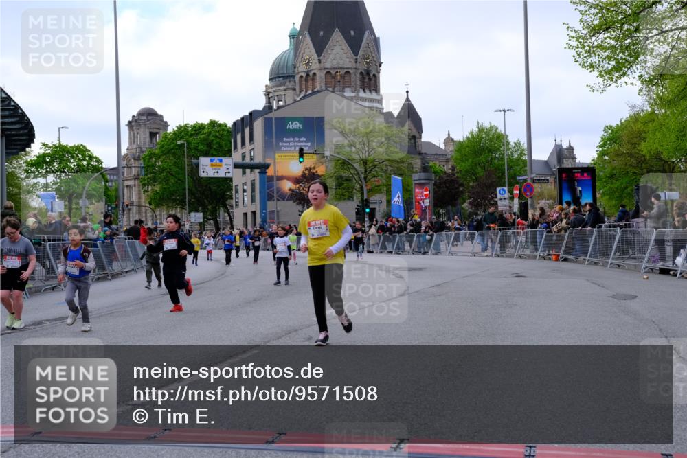 25.04.2026 - Das Zehntel Tim E. http://msf.ph/oto/9571508 25.04.2026 09:07:21 Ziel 1059, 1061, 1154, 1489, 1592, 1855, 2110, 2390, 2415, 2577, 2779, 3009 meine-sportfotos.de