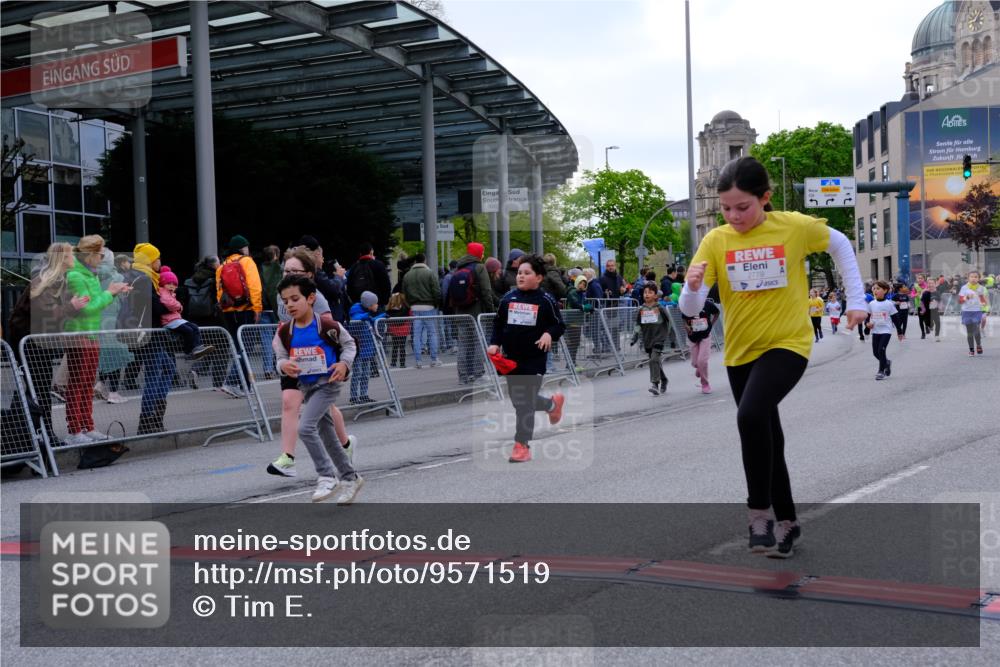 25.04.2026 - Das Zehntel Tim E. http://msf.ph/oto/9571519 25.04.2026 09:07:23 Ziel 1059, 1061, 1094, 1154, 1489, 1592, 1855, 2110, 2390, 2577, 2779, 3009 meine-sportfotos.de