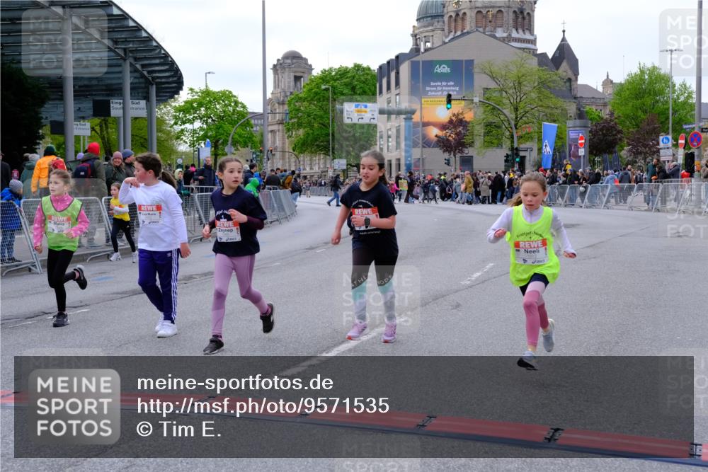 25.04.2026 - Das Zehntel Tim E. http://msf.ph/oto/9571535 25.04.2026 09:07:30 Ziel 1059, 1060, 1061, 1065, 1072, 1094, 1154, 1426, 1592, 2110, 2125, 2689, 2699, 2779, 3437, 3460, 3462 meine-sportfotos.de