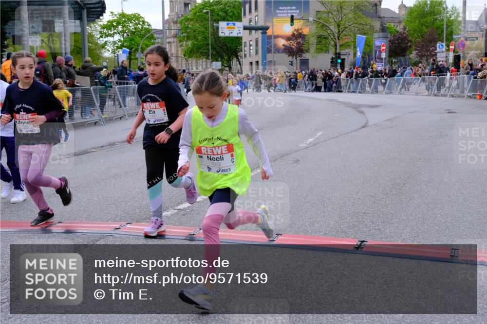 25.04.2026 - Das Zehntel Tim E. http://msf.ph/oto/9571539 25.04.2026 09:07:31 Ziel 1059, 1060, 1061, 1065, 1072, 1094, 1426, 1592, 1816, 2125, 2689, 2699, 3437, 3460, 3462 meine-sportfotos.de
