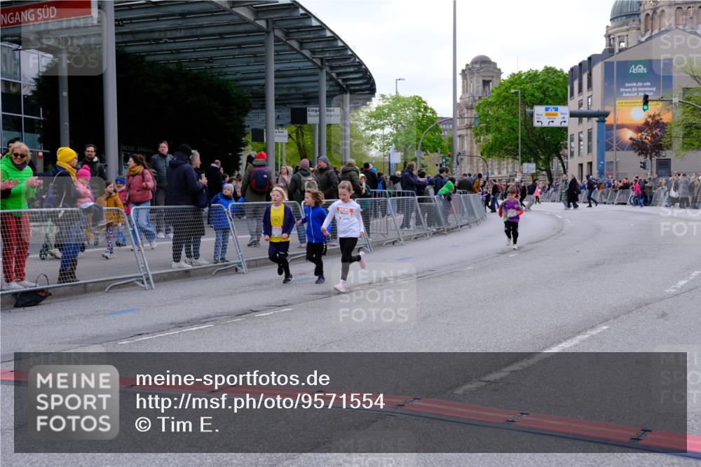 25.04.2026 - Das Zehntel Tim E. http://msf.ph/oto/9571554 25.04.2026 09:07:38 Ziel 1060, 1065, 1426, 1816, 1921, 2125, 2689, 2692, 2697, 2699, 2837, 3462, 3497 meine-sportfotos.de