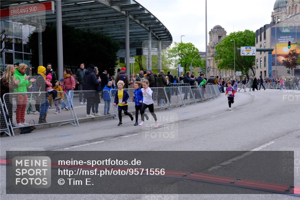 25.04.2026 - Das Zehntel Tim E. http://msf.ph/oto/9571556 25.04.2026 09:07:39 Ziel 1816, 1921, 2689, 2692, 2697, 2699, 2837, 3497 meine-sportfotos.de