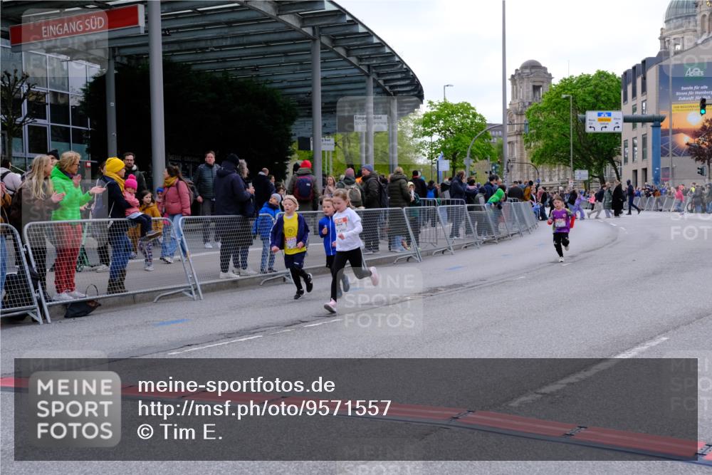 25.04.2026 - Das Zehntel Tim E. http://msf.ph/oto/9571557 25.04.2026 09:07:39 Ziel 1816, 1921, 2689, 2692, 2697, 2699, 2837, 3497 meine-sportfotos.de